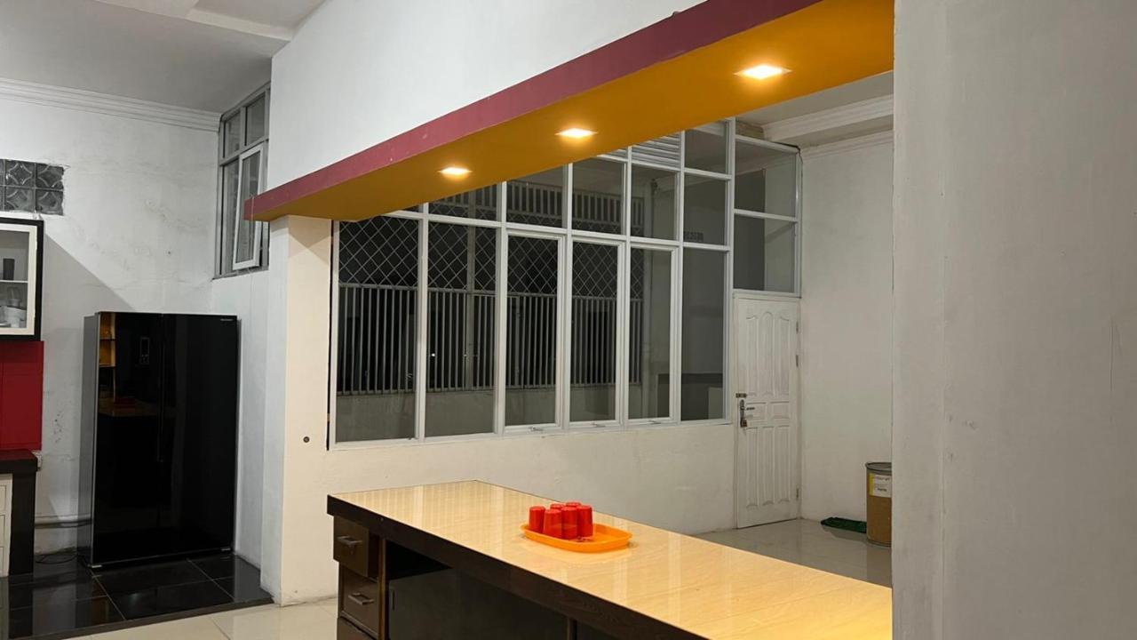 בוקיטינגי Rumah 25 Syariah מראה חיצוני תמונה