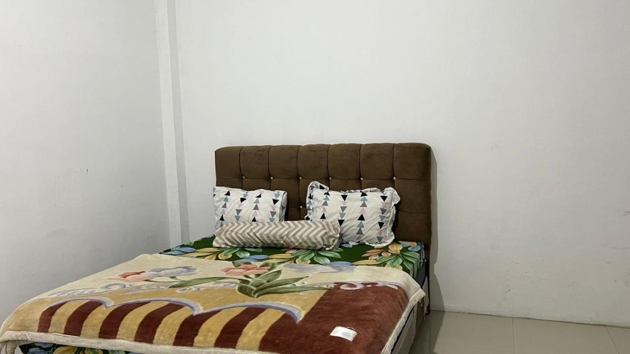 בוקיטינגי Rumah 25 Syariah מראה חיצוני תמונה