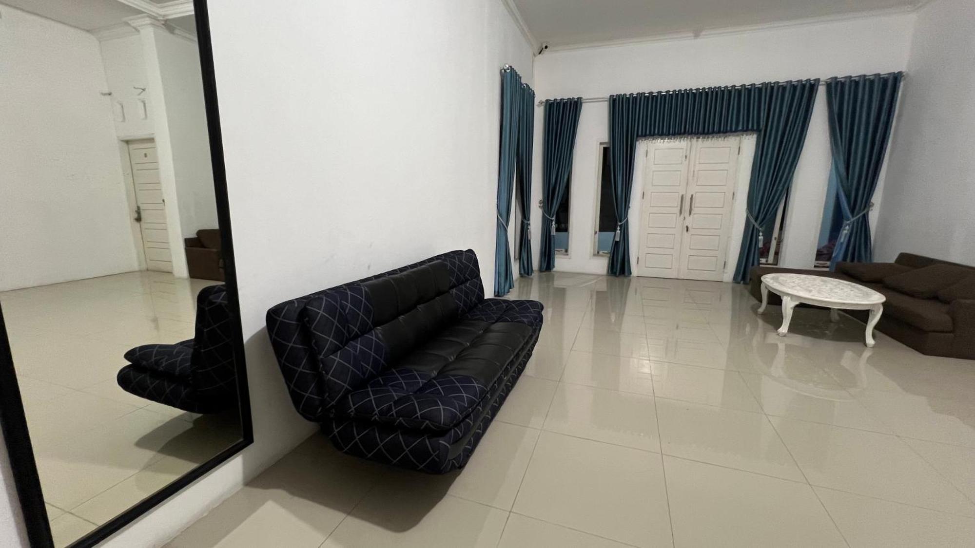 בוקיטינגי Rumah 25 Syariah מראה חיצוני תמונה